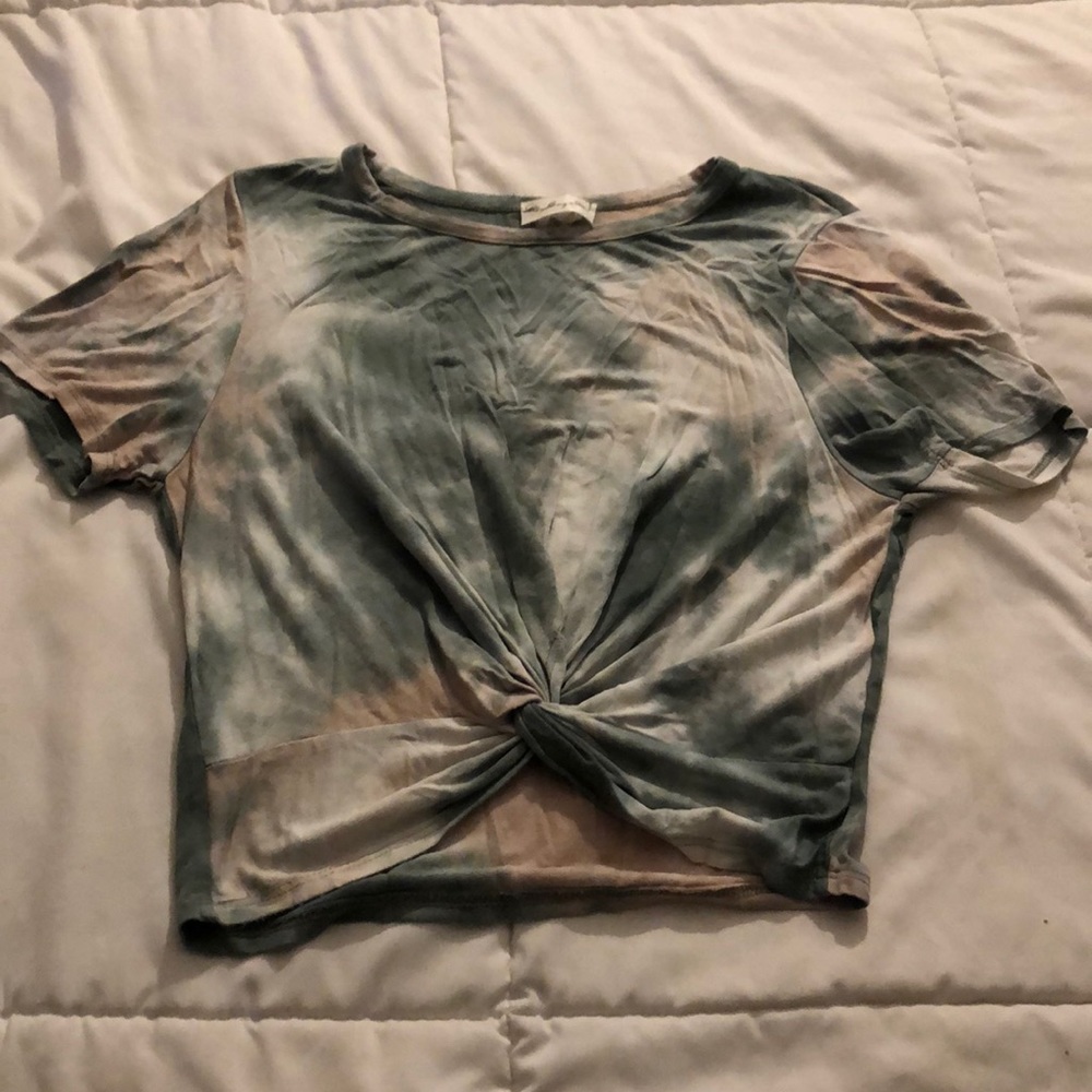 Distressed tie die knotted crop top